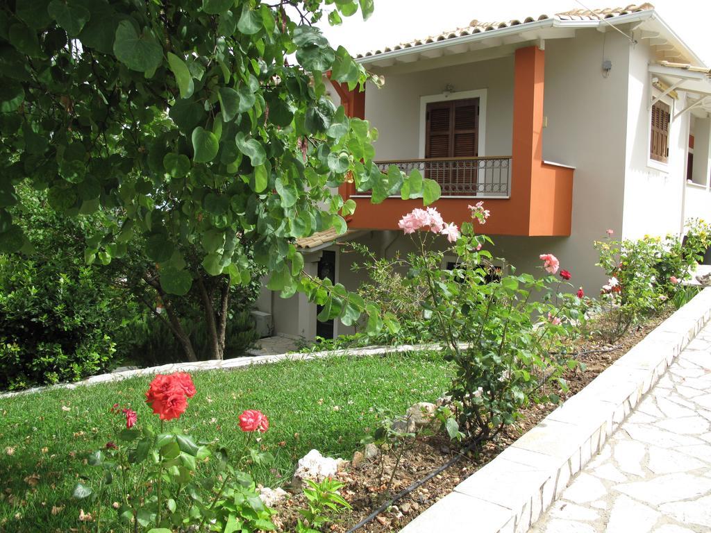 Liogerma Apartments Tsoukaládhes Habitación foto